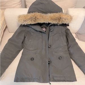 Women’s Grey Canada Goose Winter Parka - M